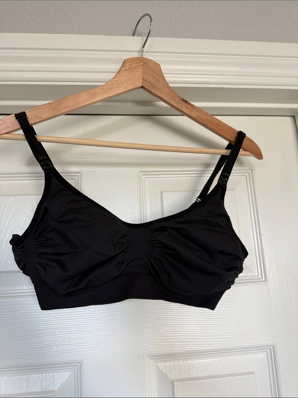 Black Skims Wireless nursing Bra - Women's Intimates